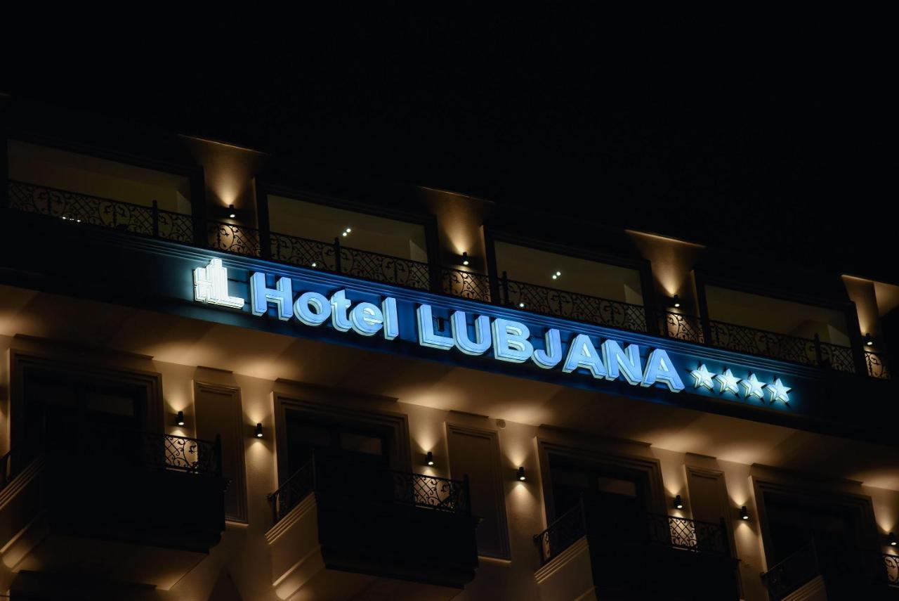 Hotel Lubjana Durrës Exteriör bild