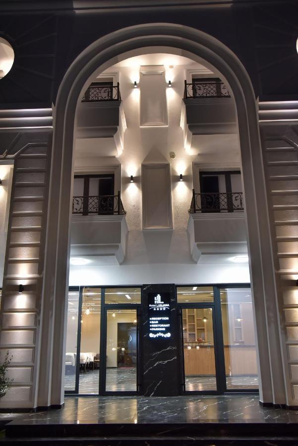 Hotel Lubjana Durrës Exteriör bild