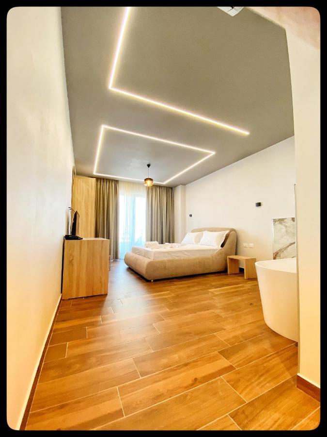 Hotel Lubjana Durrës Exteriör bild